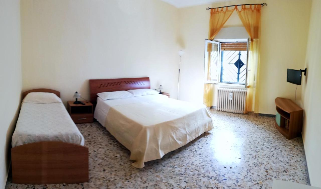 Lucia'S Apartaments Bari Eksteriør billede